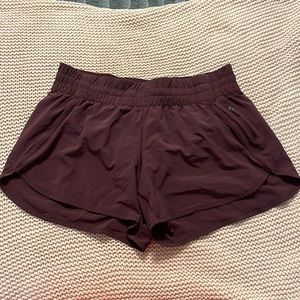 Lululemon Tracker Short 4”